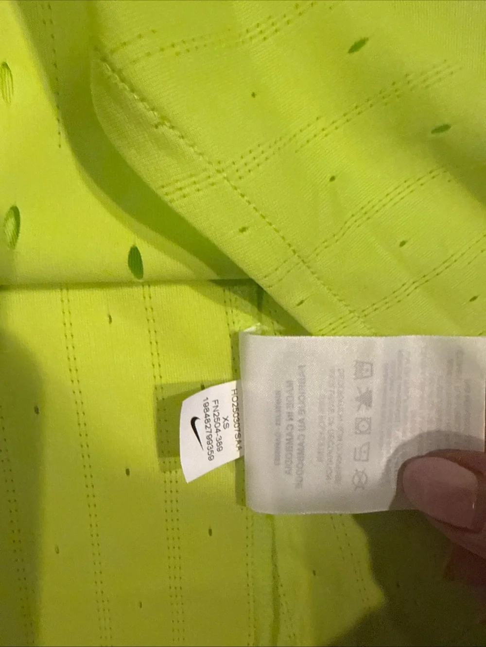 NWT Nike Dri-FIT ADV AeroSwift Running Women's XS Singlet Cyber Green FN2504 - Picture 6 of 8